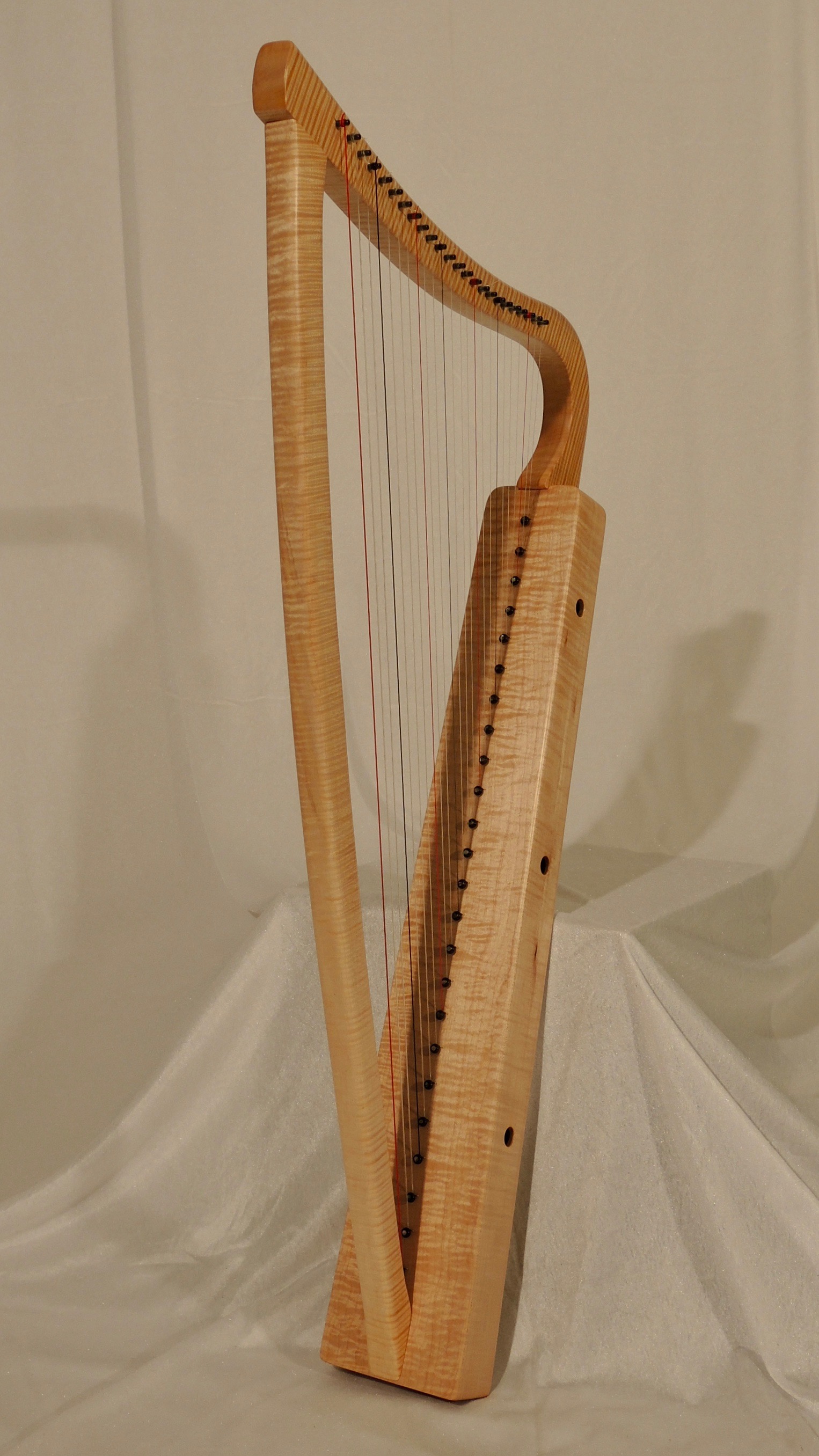 Romanesque Harp Jubal